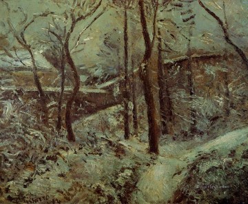 カミーユ・ピサロ Painting - 貧しい歩道のポントワーズの雪の効果 1874年 カミーユ・ピサロ